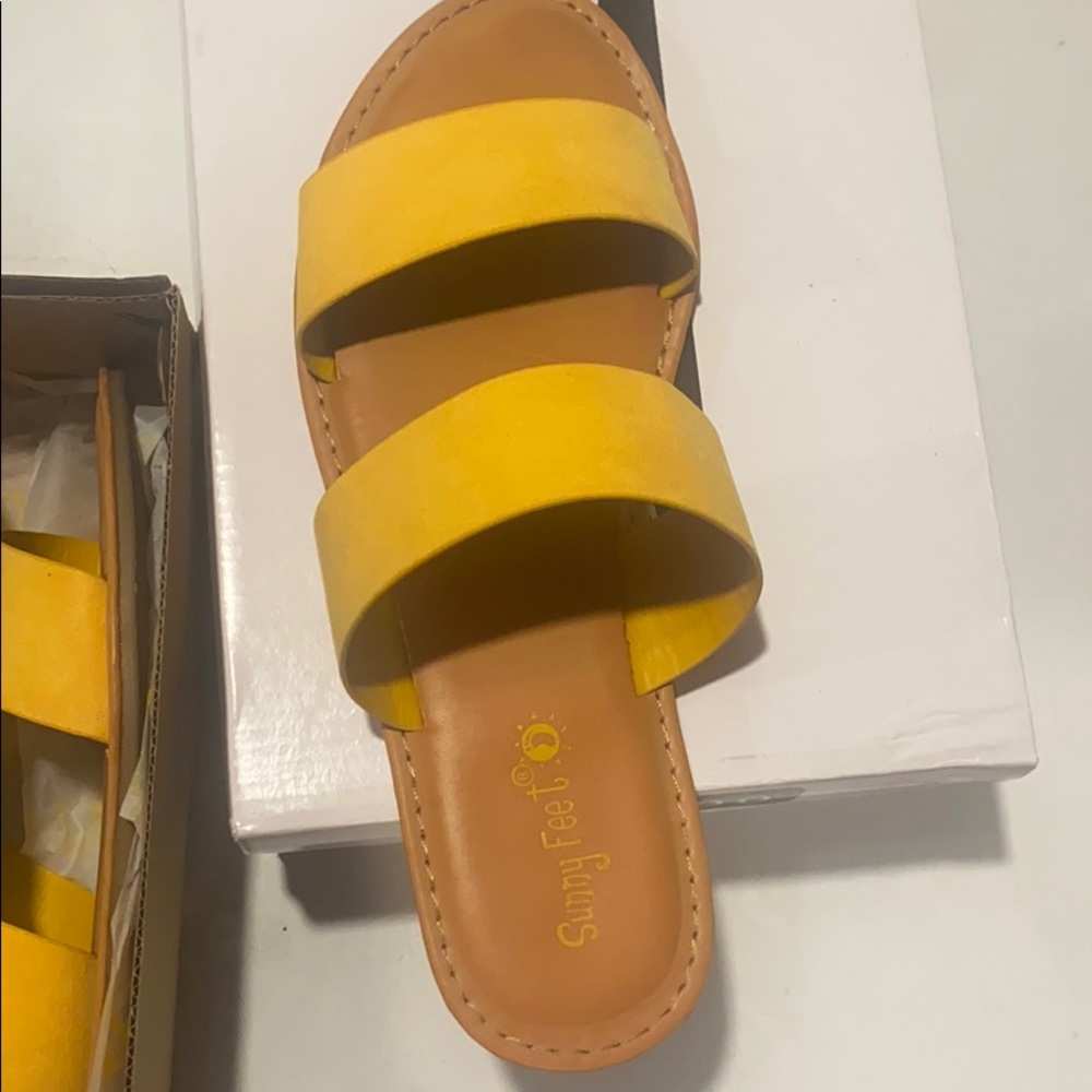 Cute summer sandals 9(39)